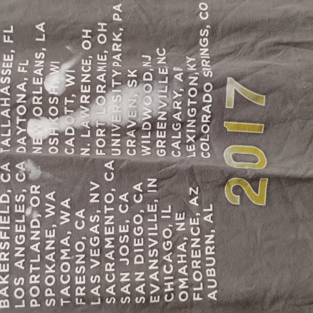 SALE! Blake Shelton Double Sided Gold Concert Band Tee Sz.M Worn 1X (BX29) - Picture 8 of 11